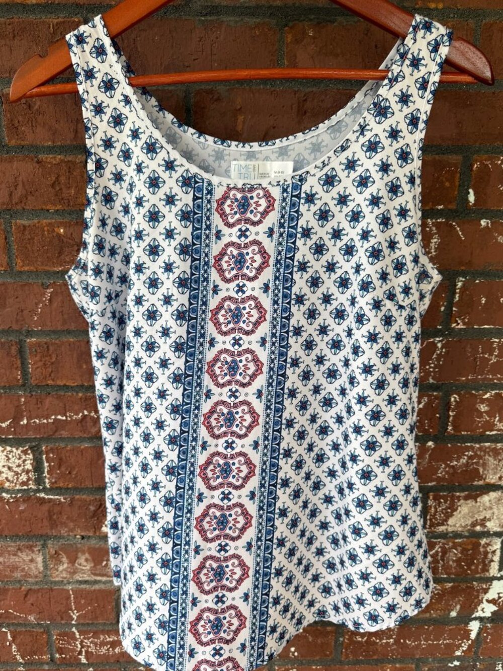 Lightweight tank top
